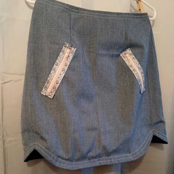 Nwt Denim Mini Skirt womens sz 6 Medium wash Tulip hem Floral trim pink accents - Picture 5 of 8